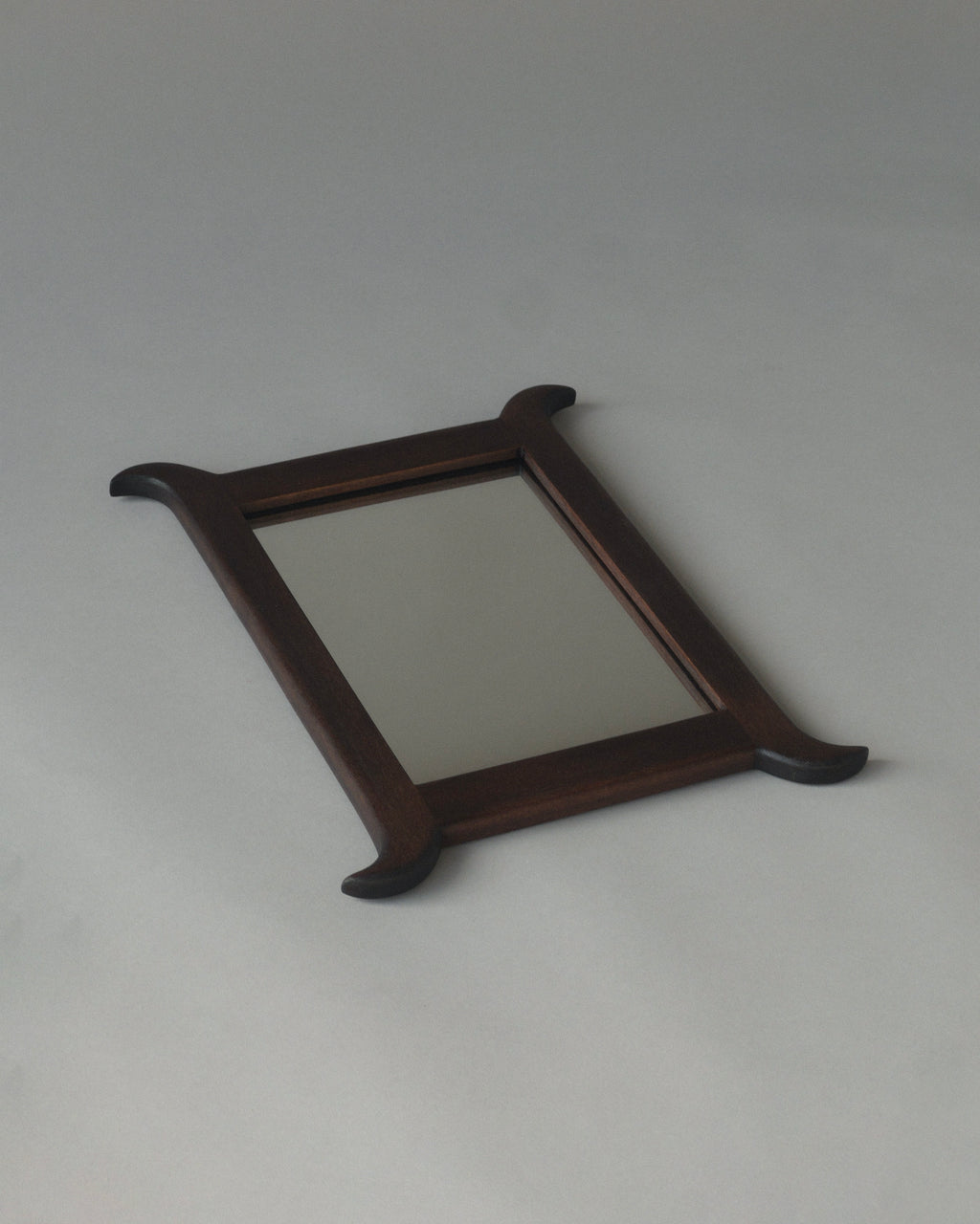 Vestige Mirror